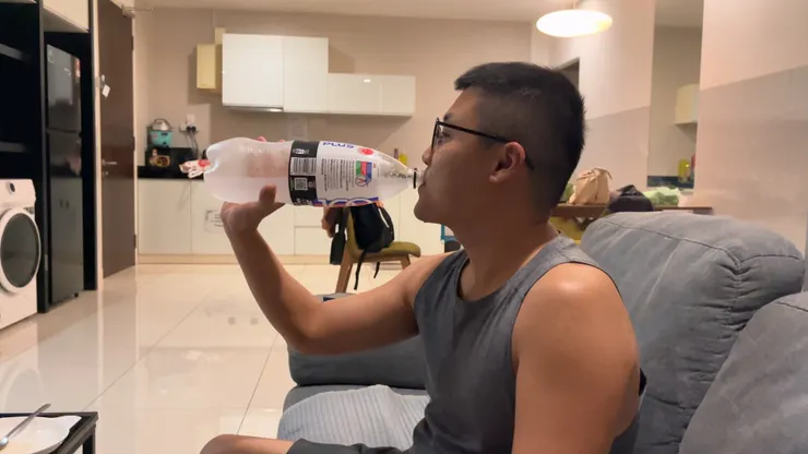 一大罐快喝光🥵