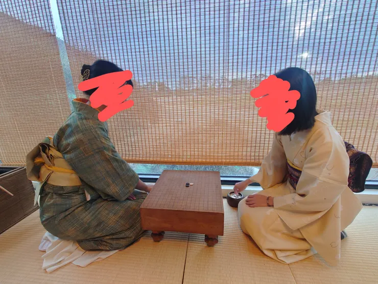 開始下起五子棋的小夥伴
