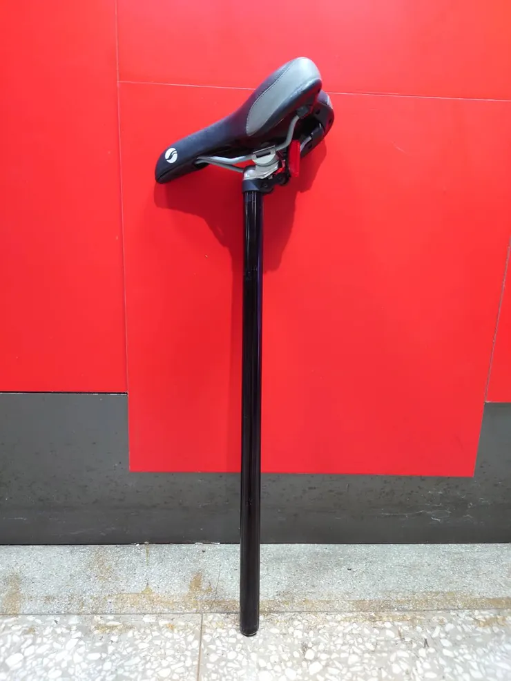 卸下自行車座管