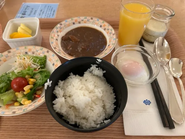 最推薦的是右上角的布丁,個人認為是這個早餐吧最驚豔的部分