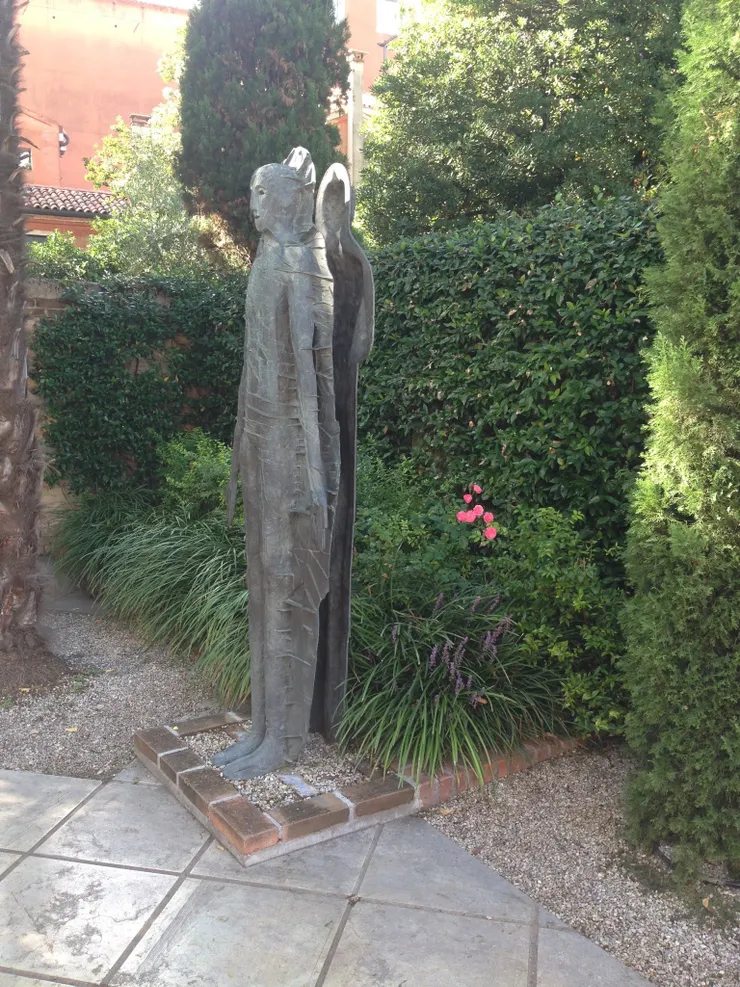 義大利雕塑家米莫·帕拉迪諾作品《The Cloven Viscount》