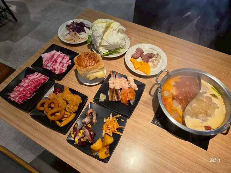 最後來個擺拍視吃。