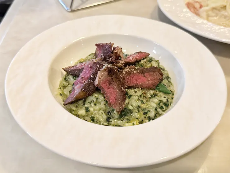 套餐主餐  賭桌 (青醬牛排燉飯)   +0元 (單點320元)