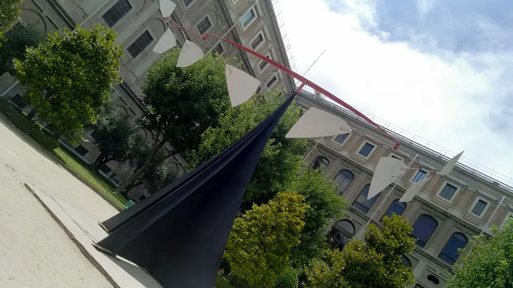 西班牙近代藝術人才濟濟,出了畢卡索、達利、米羅等三位重量級人物,在馬德里的蘇菲亞王妃藝術中心,可以把三人精華作品一網打盡