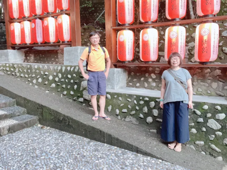 正經拍照中,另外一張就搞笑了。