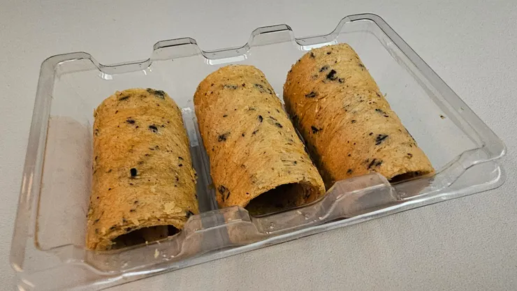 星宇航空的這個蛋捲真的超好吃!優點是不容易碎!