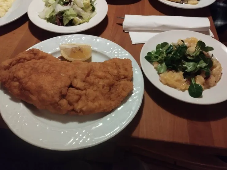 Reinthaler's Beisl 炸肋排