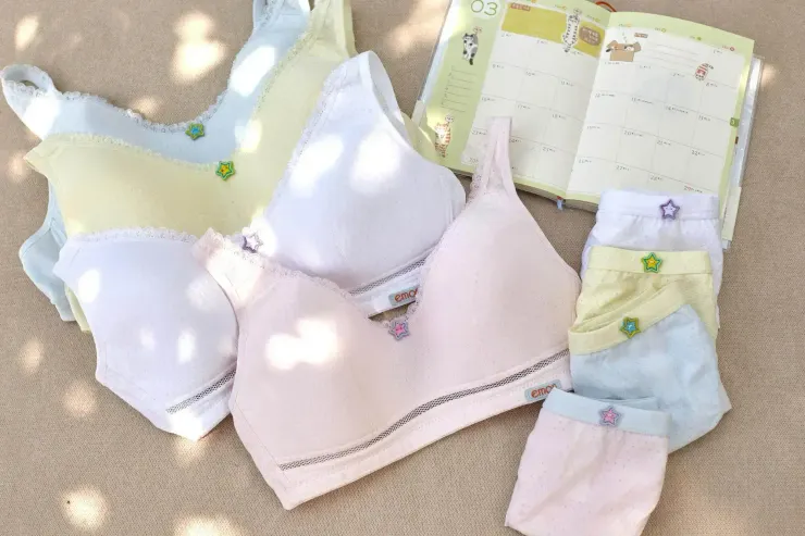 少女內衣可確保胸型受到保護