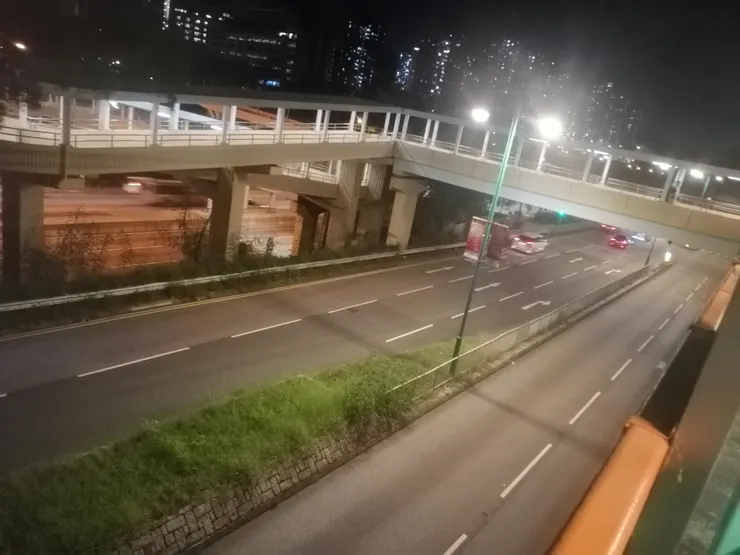 屯門遠離市區，距離我家大概40分鐘車程