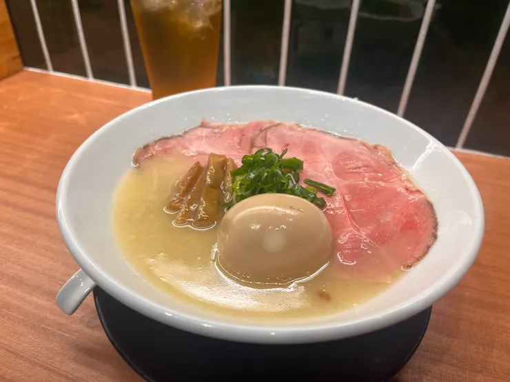 美味食記｜新竹金山街上的拉麵店--麵屋澤山