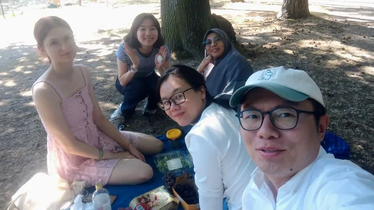 左到右來自波蘭、日本、越南、印尼的同學