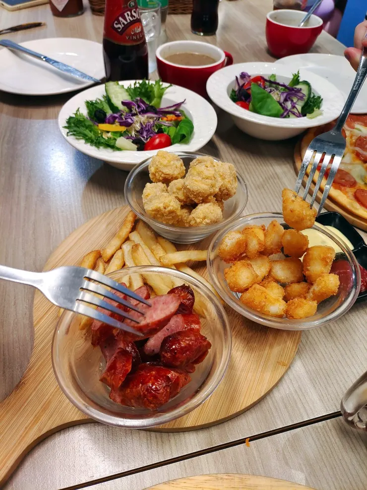 在醬醬披薩的慶生趴踢！台南手工披薩/生日親子餐廳推薦│窯烤披