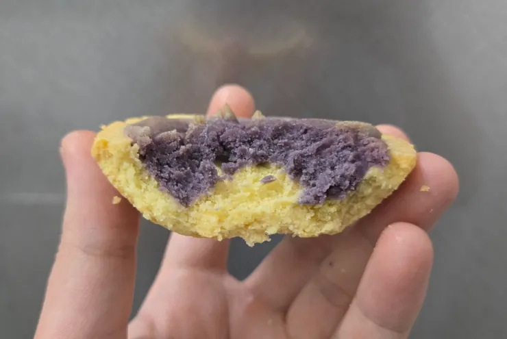 紫薯口味裡面有加入黃地瓜餡