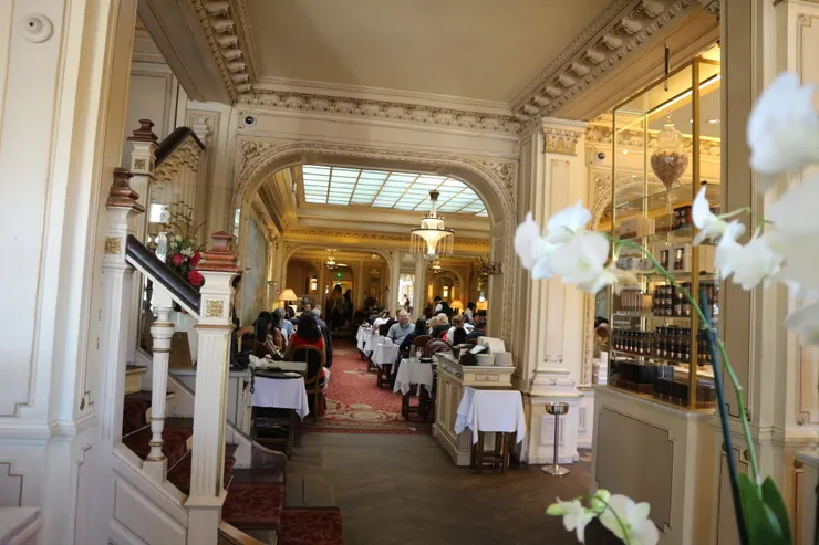 Angelina總店，美好的法式復古氛圍讓許多人喜愛