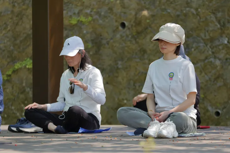 【感受身體的動與靜】體驗語音引導-身、受、心、法。