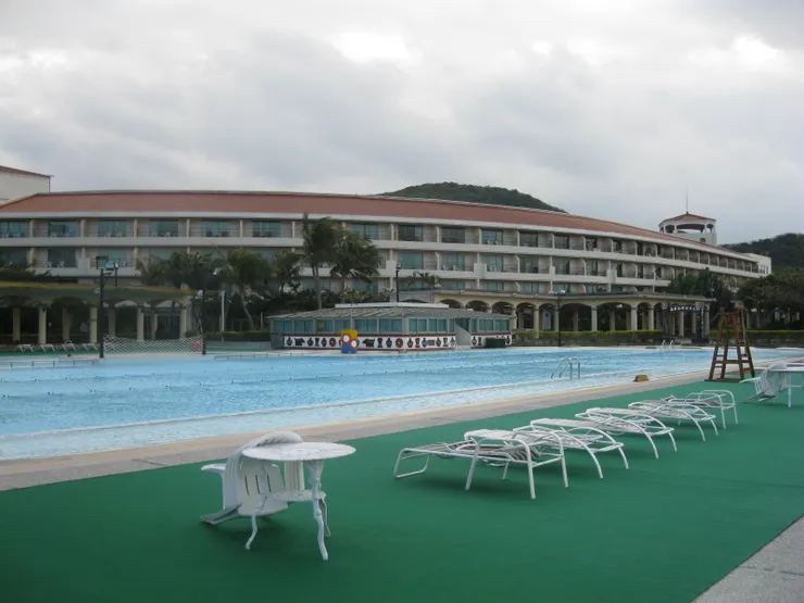 這是墾丁福華度假酒店的游泳池!美!