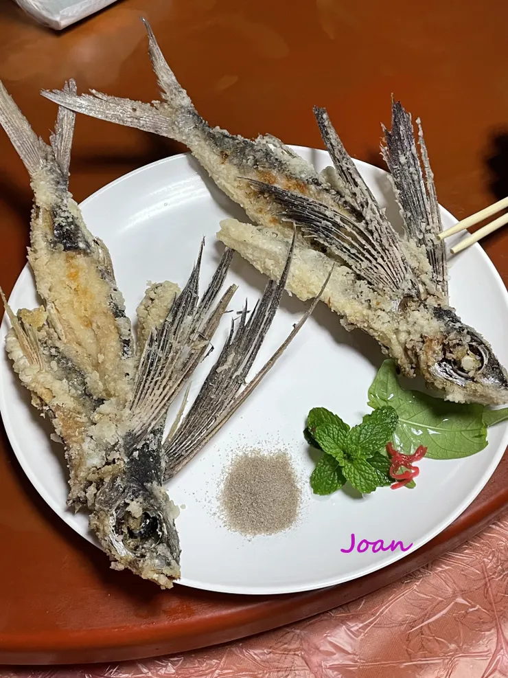 酥炸飛魚