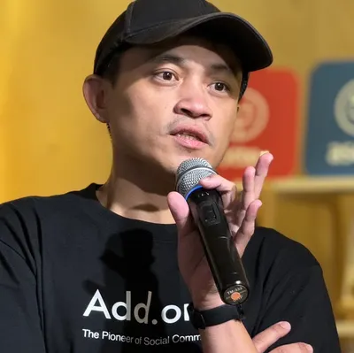 謝銘元｜AI自媒體矩陣 X 一人公司