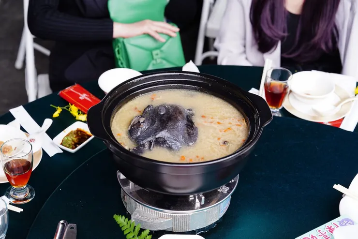 台南辦桌推薦【洪廚囍宴】澎湃海鮮盛宴，魚翅龍蝦鮑魚全都有！不