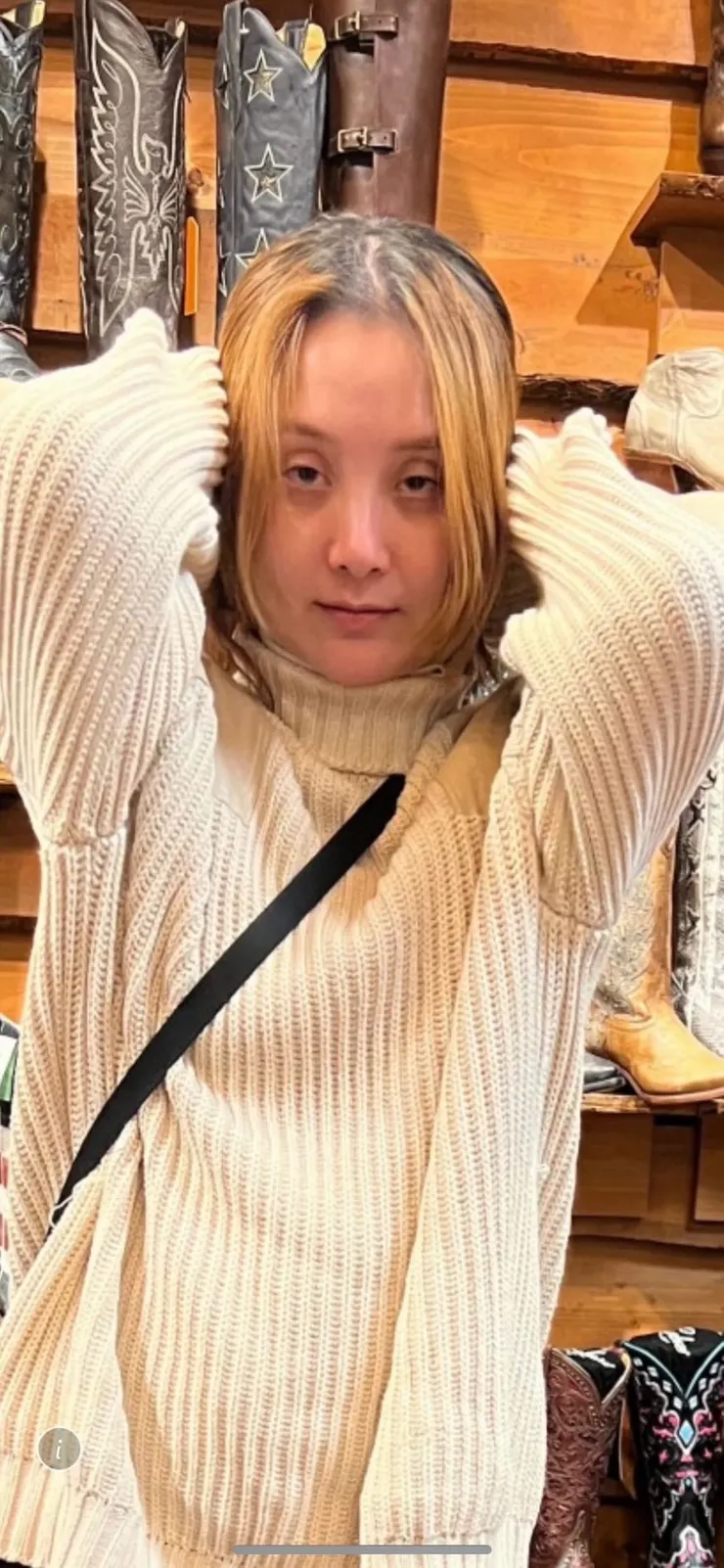 吳培鈴（Data)自稱國際攝影師，收了高額費用跟工作人員出國卻酗酒用麻影響工作，回台後人間蒸發。唐先生/提供