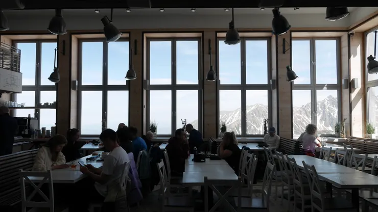 到達目的地後就會看到餐廳(我自己是沒進去吃)