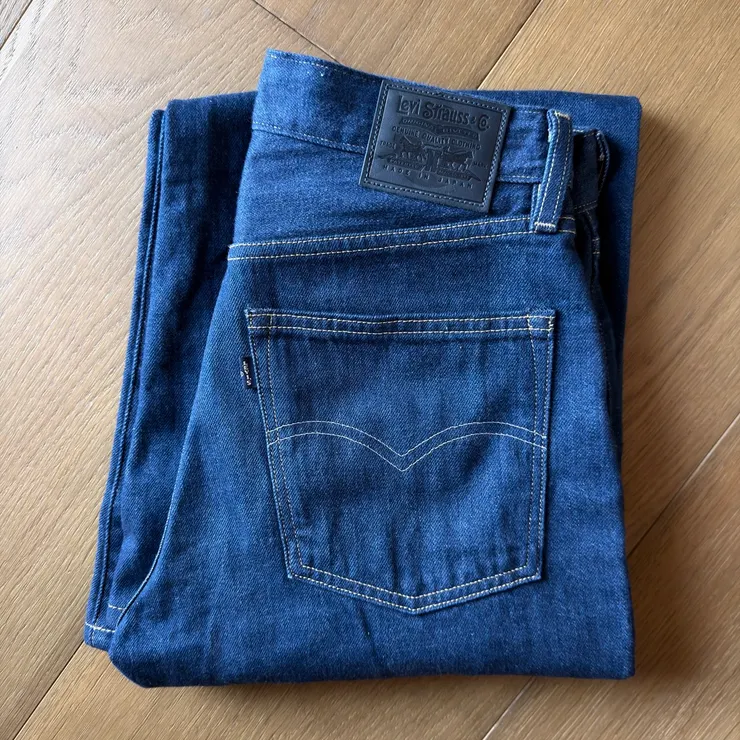 2026.1 購於林口三井。跟那個裝著高EQ掛著笑臉，其實背地裡著實背誦稿子一肚子壞水的傢伙買的。