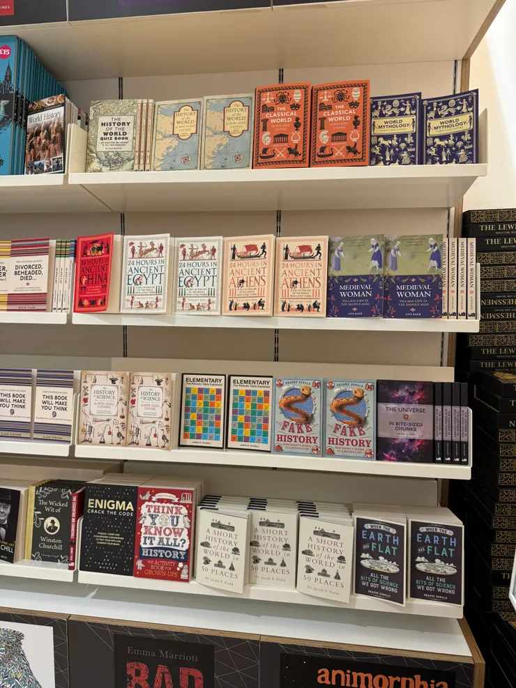 各種書籍也很有趣