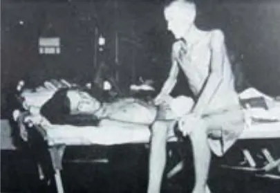 被救援的金瓜石戰俘倖存者。鐘淑敏供圖