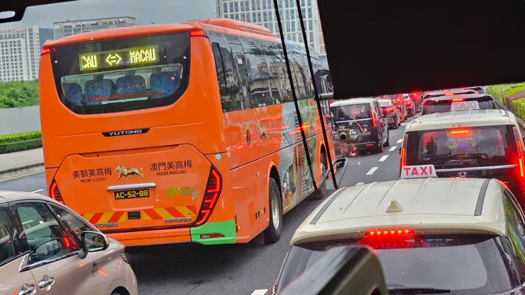 這是澳門美獅美高梅和澳門美高梅的免費穿梭巴士!