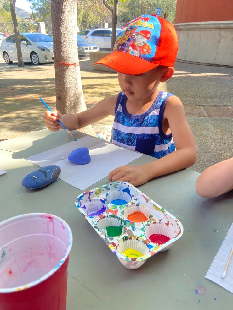 正在大顯身手的兒子