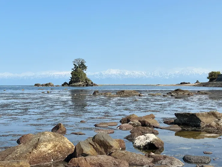 女岩與立山連峰