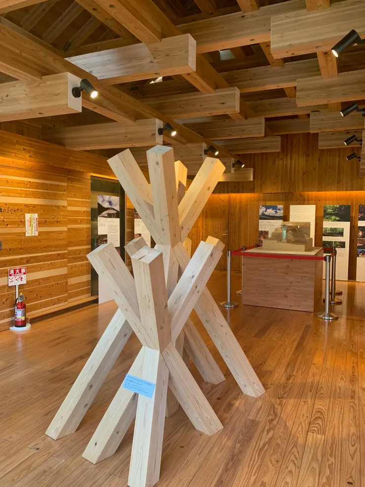 一進門有一個小區塊的介紹區