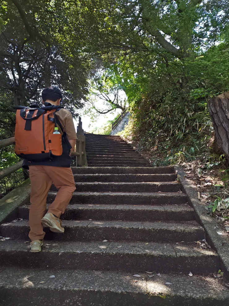 前往股のぞき發祥之地