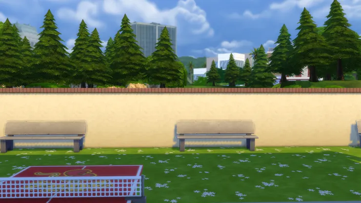 我也想校園多點地方坐，師生或同學可以多點坐下閒聊，或者一起吃飯。學生多點聚在學校，比在街上留連好。