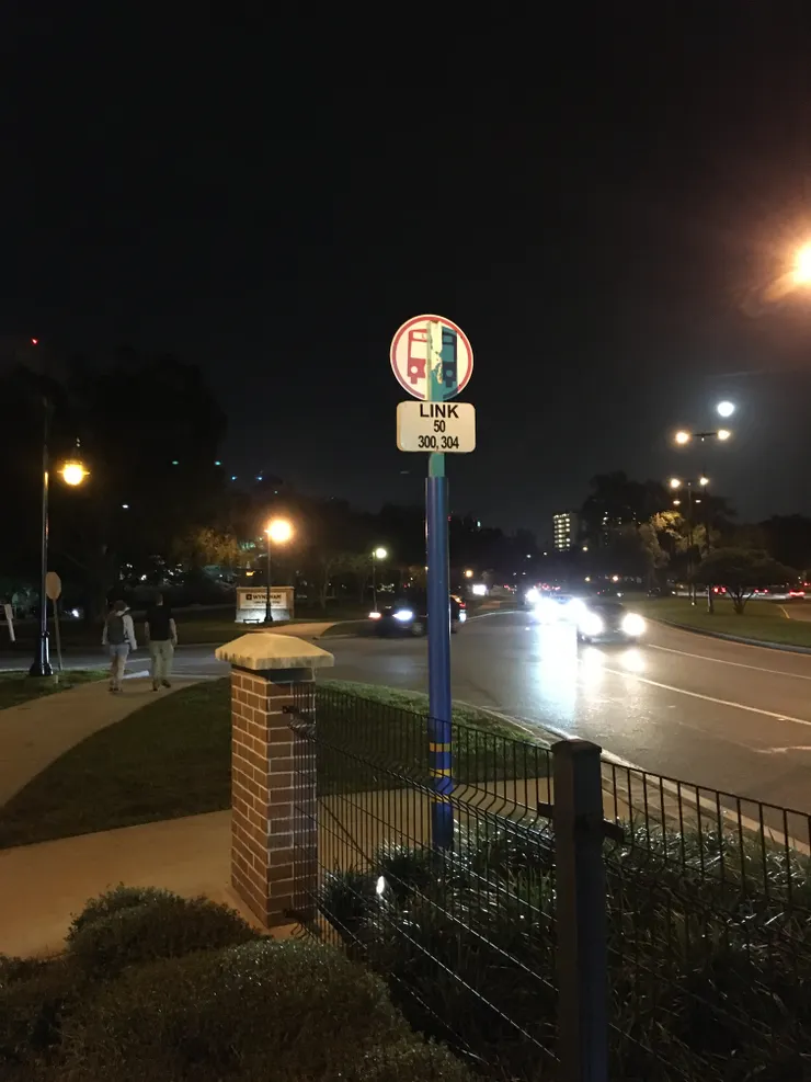 搭乘奧蘭多小山貓公車回飯店