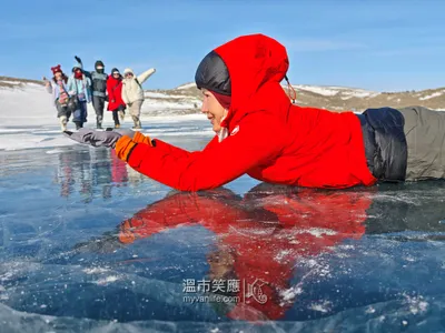俄羅斯｜用借位攝影，把零下20度的冰湖玩成遊樂園