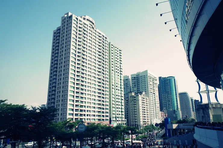 我所謂的高雄之旅變成是高雄車站與巨蛋會場兩點一線的來回移動而已。