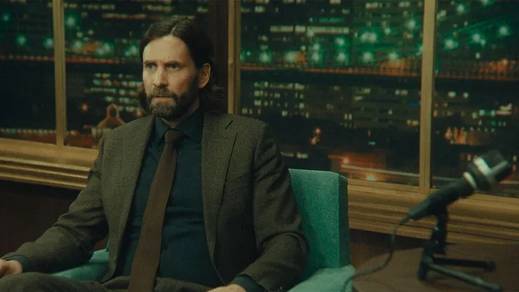 艾倫寫下劇本，卻發現自己無法真正掌控它。