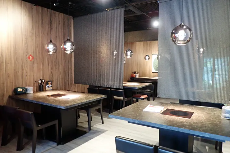 內湖火鍋推薦│柳記螺螄粉火鍋，訂位即送海鮮，當月壽星滿額霸氣贈送海鮮塔