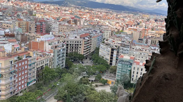 聖家堂登塔樓看見「八角型」街廓