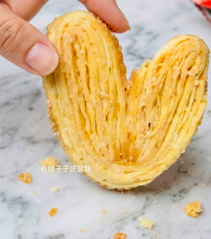 餅乾酥掉天花板(暈了)💞💞💞