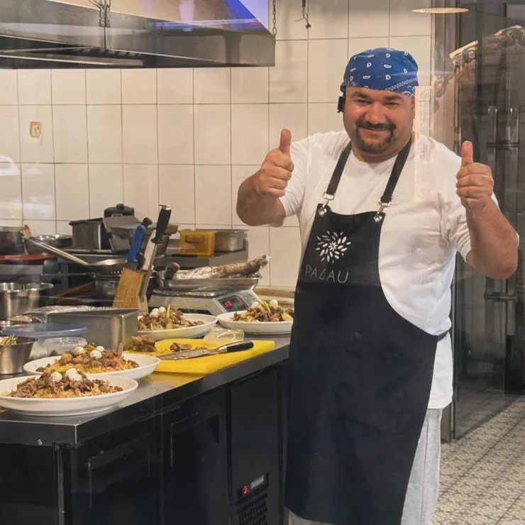 可愛的餐廳廚師