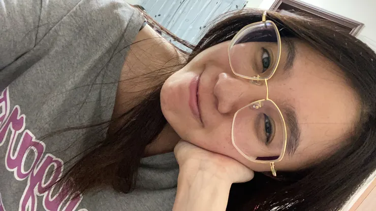 圖文不符🤓戴眼鏡表示我在房間沒出門