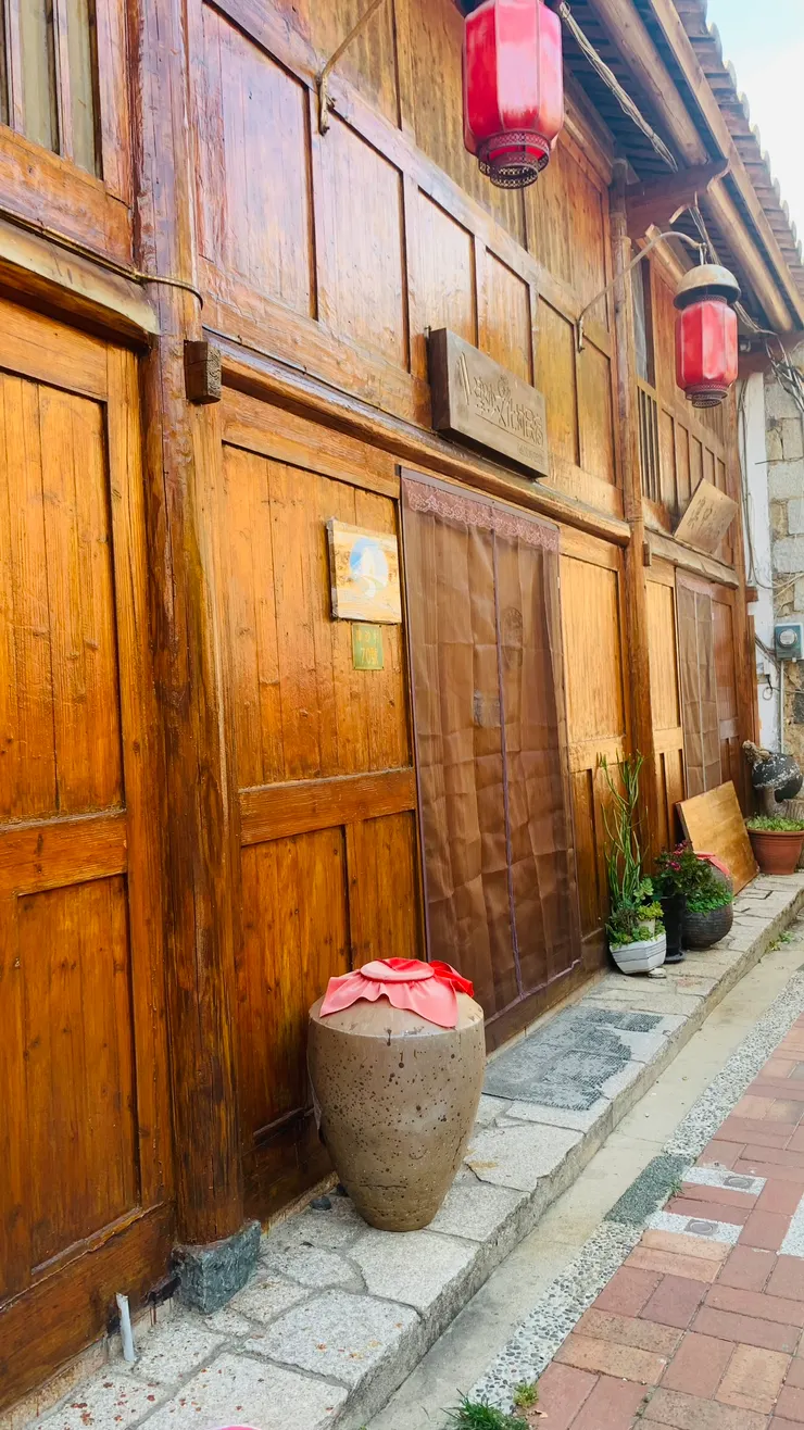 這是C/I的地方，藏在巷弄中不太好找，且與房間的位子有點距離。