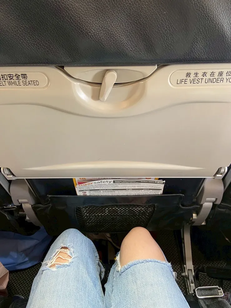 座位膝蓋尚可(身高159cm)