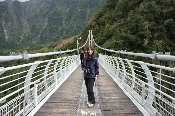 山月吊橋