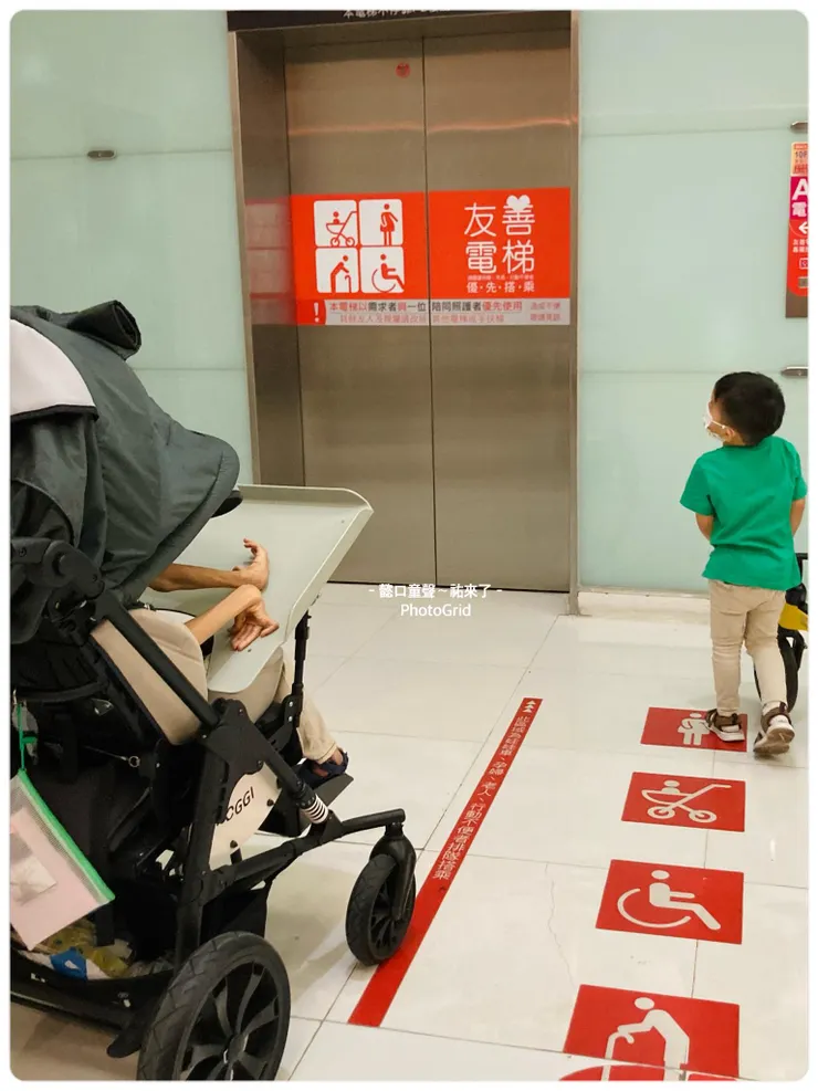 20230816大遠百等電梯的祐懿