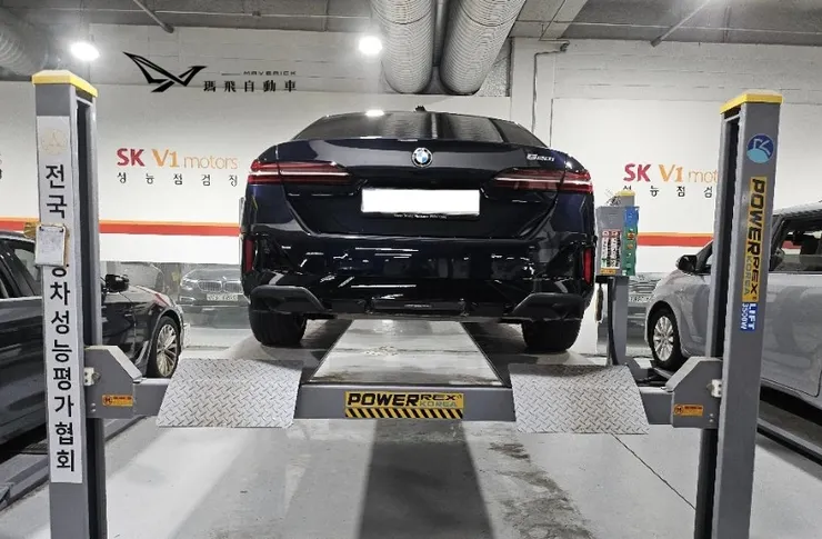 2024 BMW 520i中古車