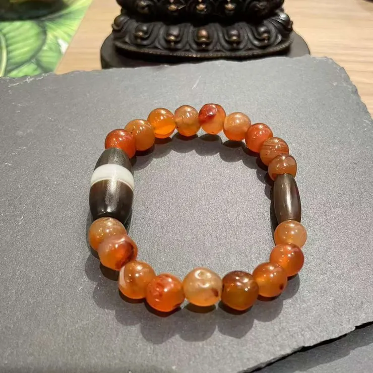 黑白藥師珠老天珠搭配老紅瑪瑙