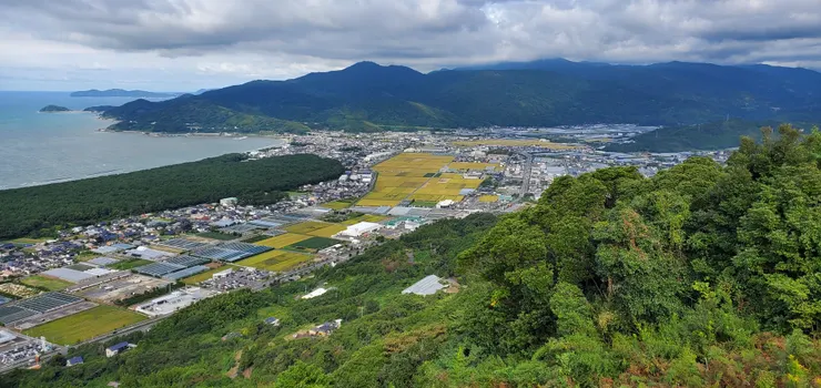 鏡山觀景台俯瞰唐津景色